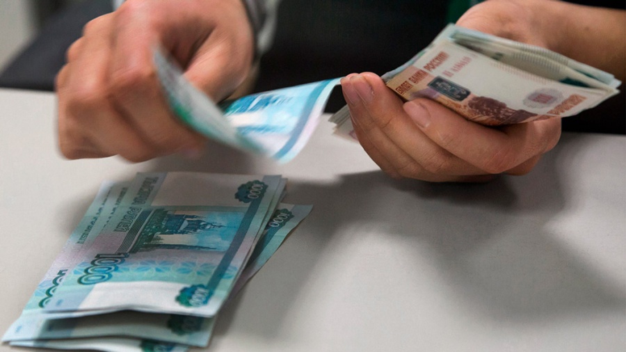 Кабмин внёс в Госдуму проект об увеличении МРОТ с 2022 года