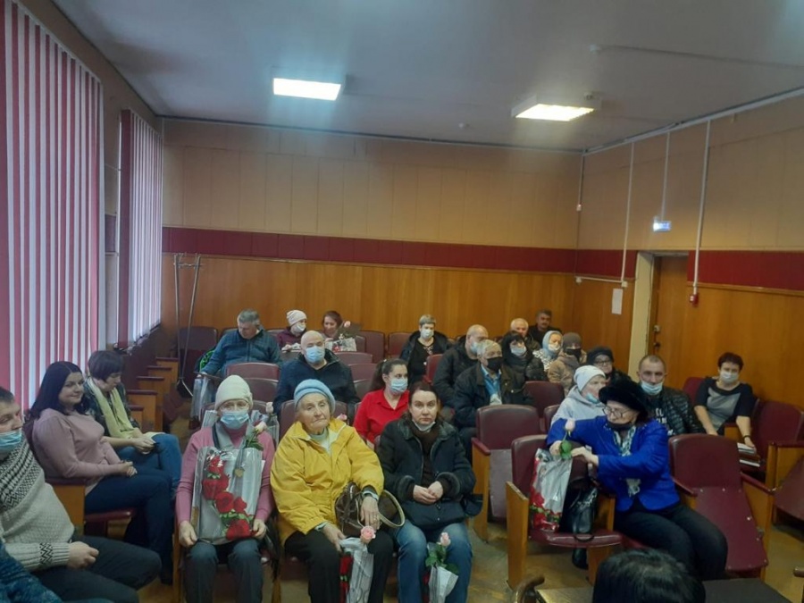 В рамках реализации проекта "Шаги навстречу" состоялась встреча с руководителями и членами ТОС