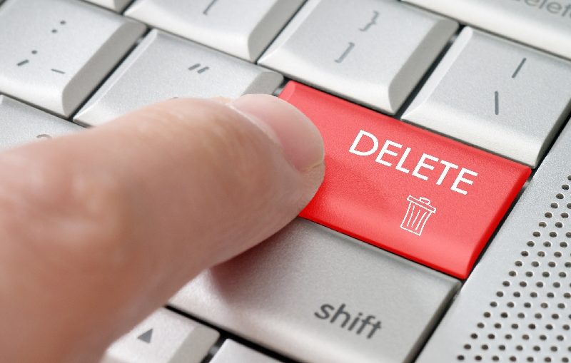 КАК БУДЕТ РАБОТАТЬ ЗАКОН ОБ УДАЛЕНИИ НЕДОСТОВЕРНОЙ ИНФОРМАЦИИ