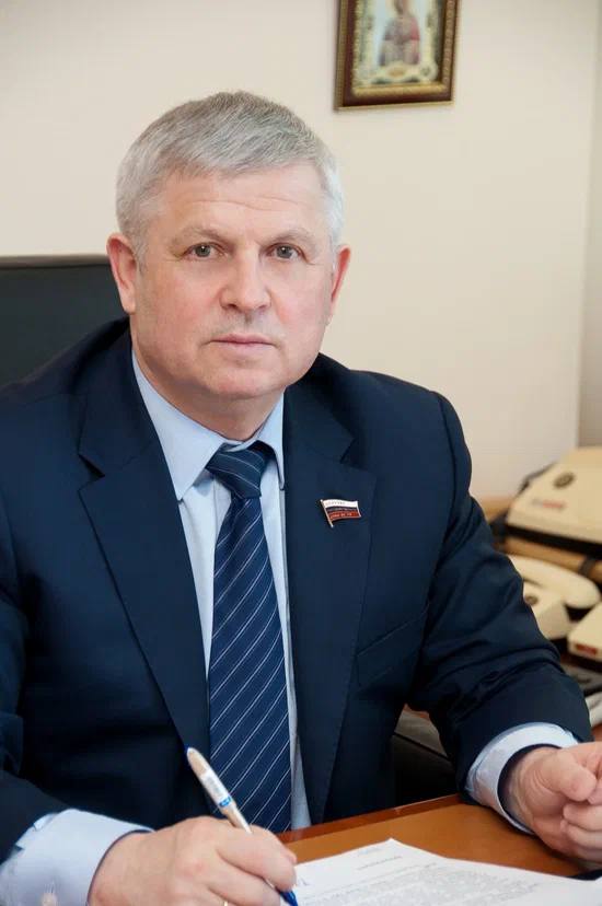 Сегодня свой День рождения отмечает государственный деятель, организатор и координатор муниципального сообщества, лидер ТОСовского движения, депутат Государственной Думы Виктор Борисович Кидяев