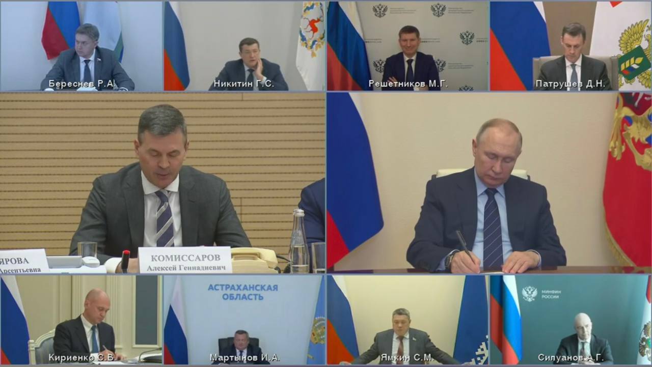 И.о. ректора РАНХиГС Алексей Комиссаров, выступая на Совете при Президенте по развитию местного самоуправления, предложил создать совместно с #ВАРМСУ образовательную программу «Цифровой университет»